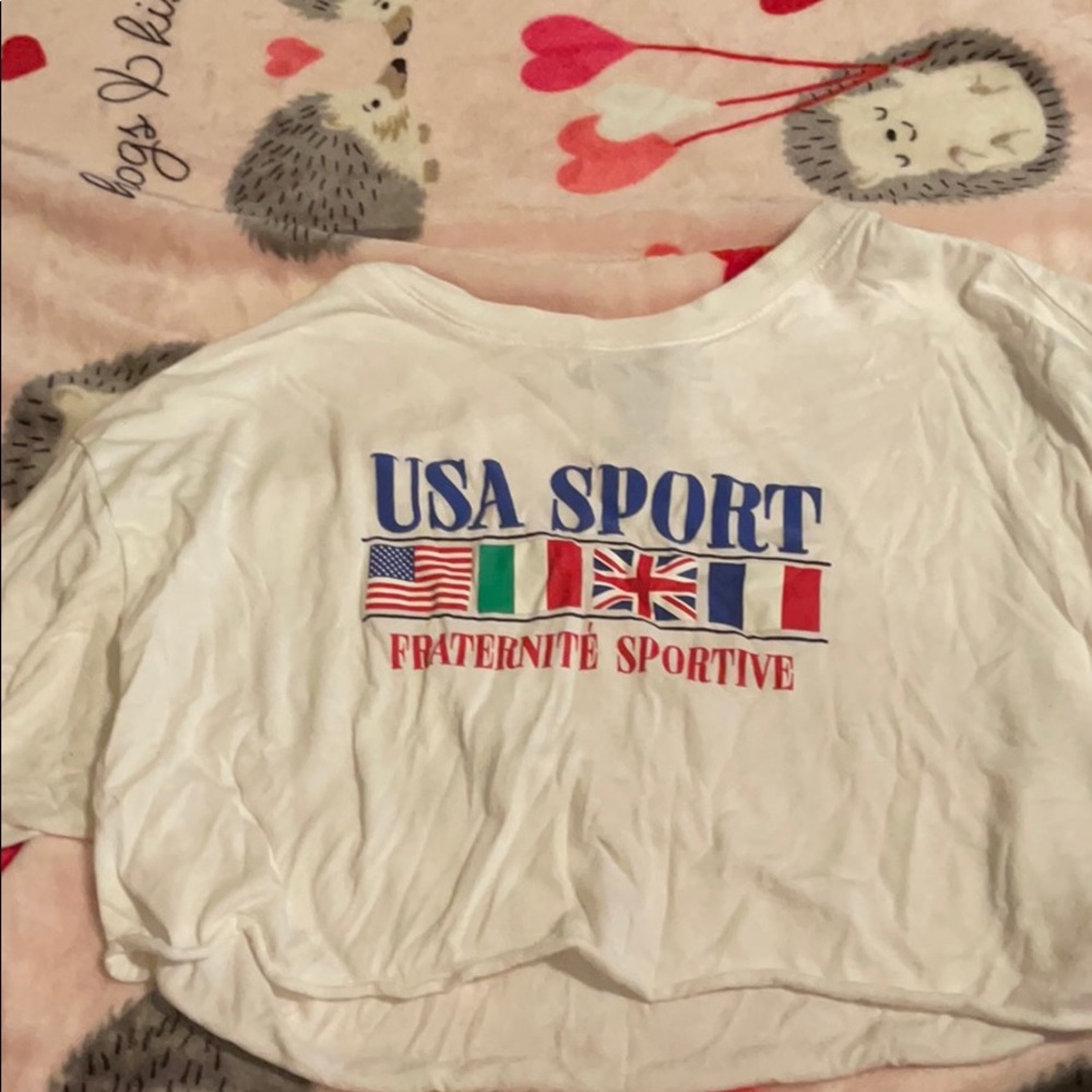 FOREVER 21 GRAPHIC TEE CROP TOP